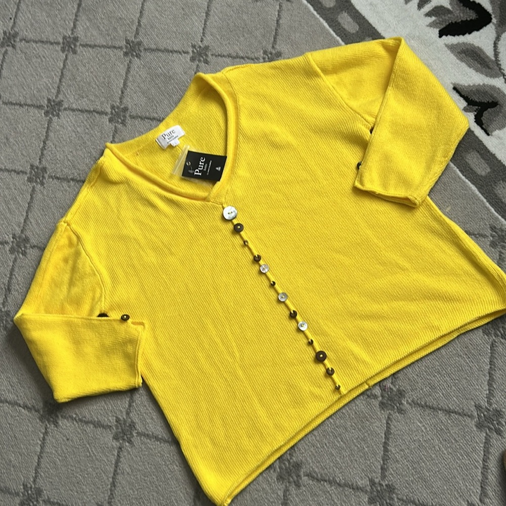 NWT Pure Knits sweater